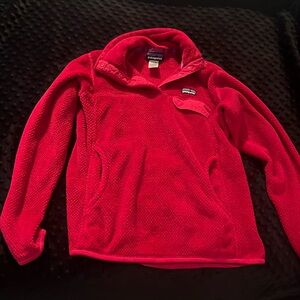 Red Patagonia Pull over! Size small